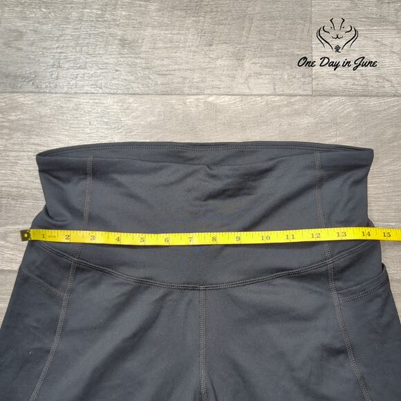 Champion Cropped Yoga Pants Size L - Picture 3 of 6